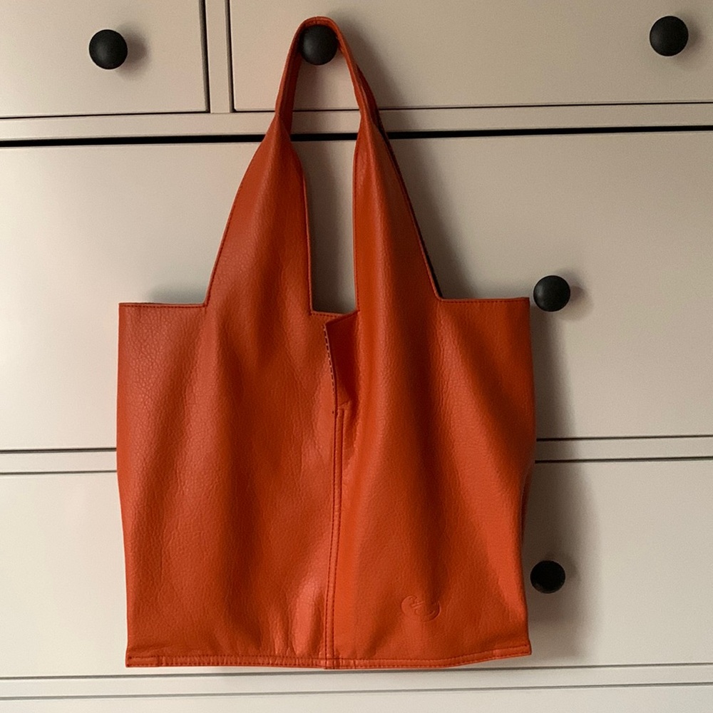 pebbled orange tote